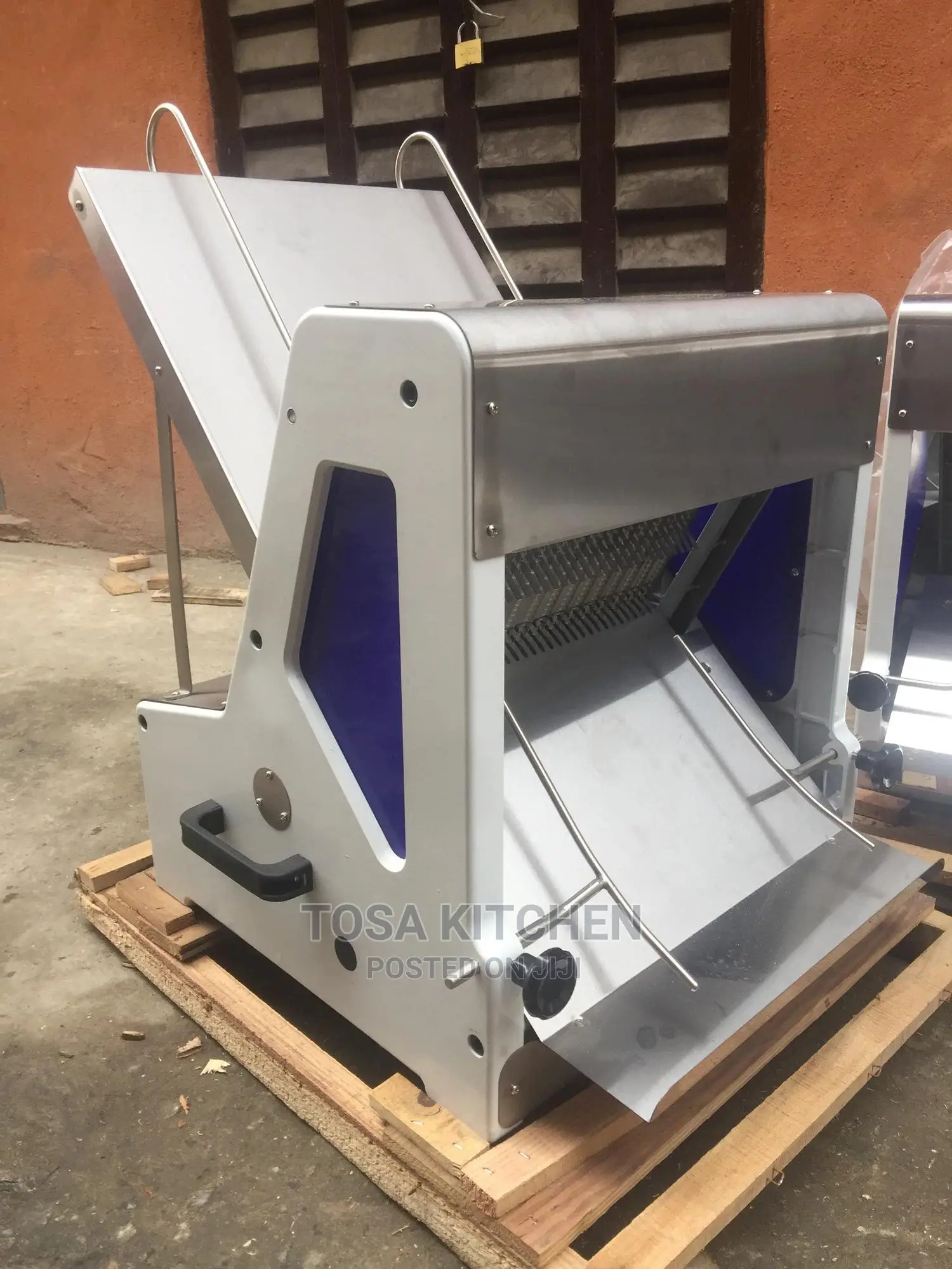 Bread Slicer Machine