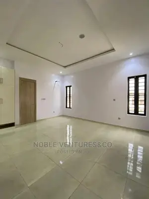 Noble Tiler Professional Team