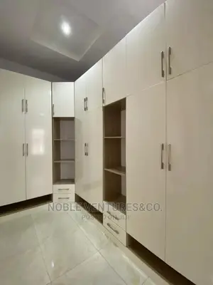 Noble Tiler Professional Team