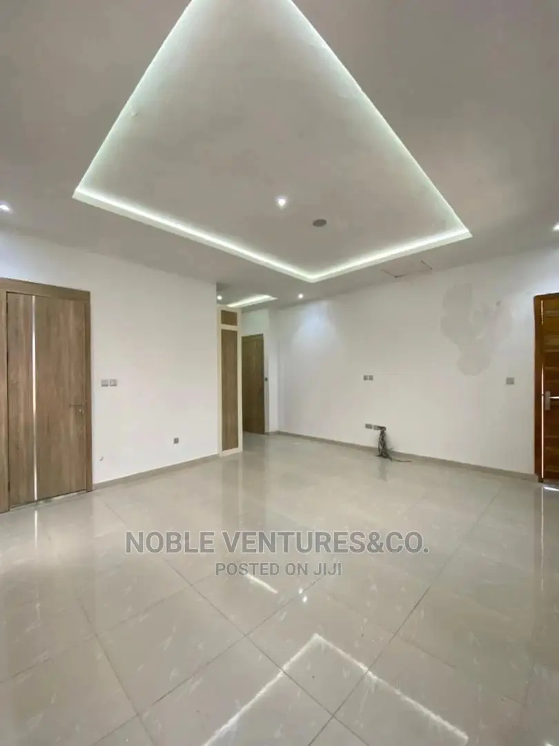 Noble Tiler Professional Team