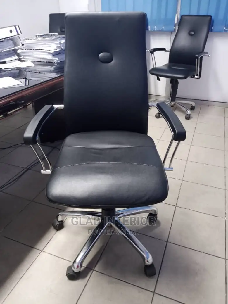Manager Swivel Chair