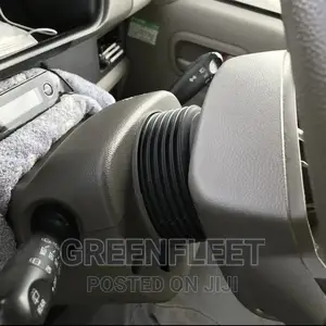 Suzuki APV Minibus 2012 Grey
