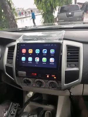 Photo - Toyota Tacoma 2007/2010 Android Screen