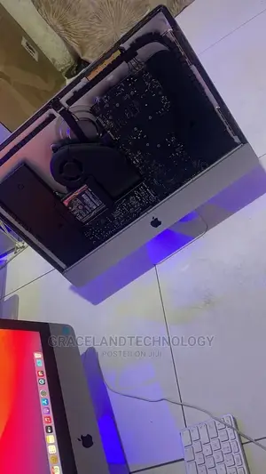 iMacs Power Park and Motherboard