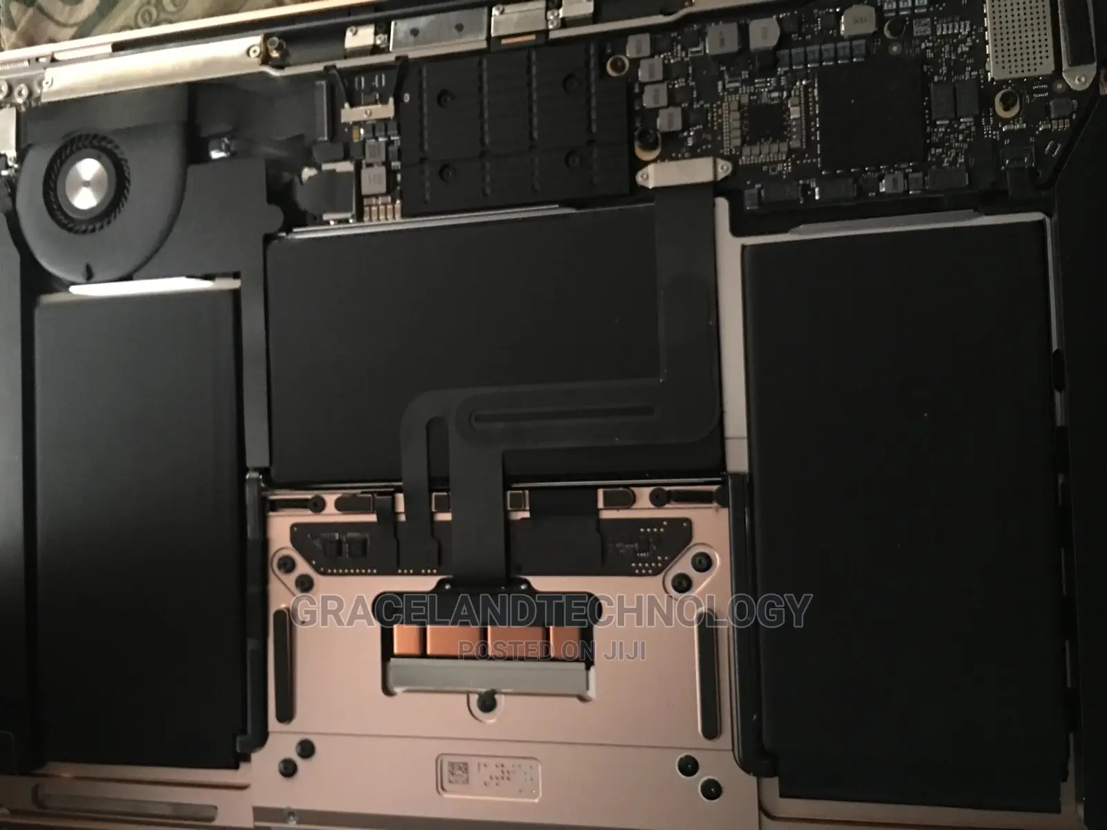 Follow Come Macbook Air 2020 Speaker