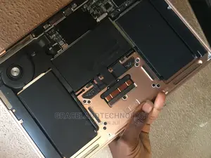 Follow Come Macbook Air 2020 Speaker