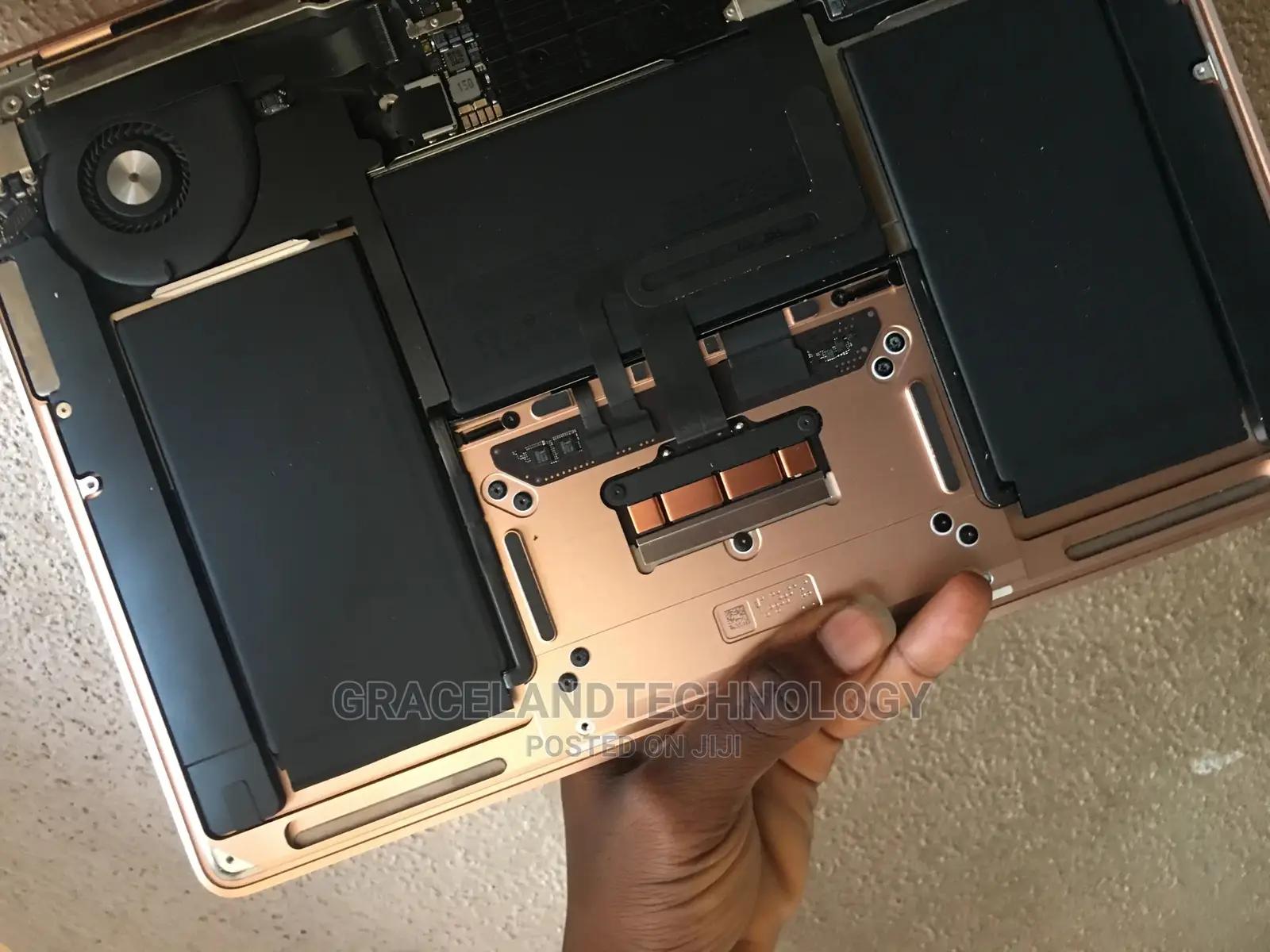 Follow Come Macbook Air 2020 Speaker