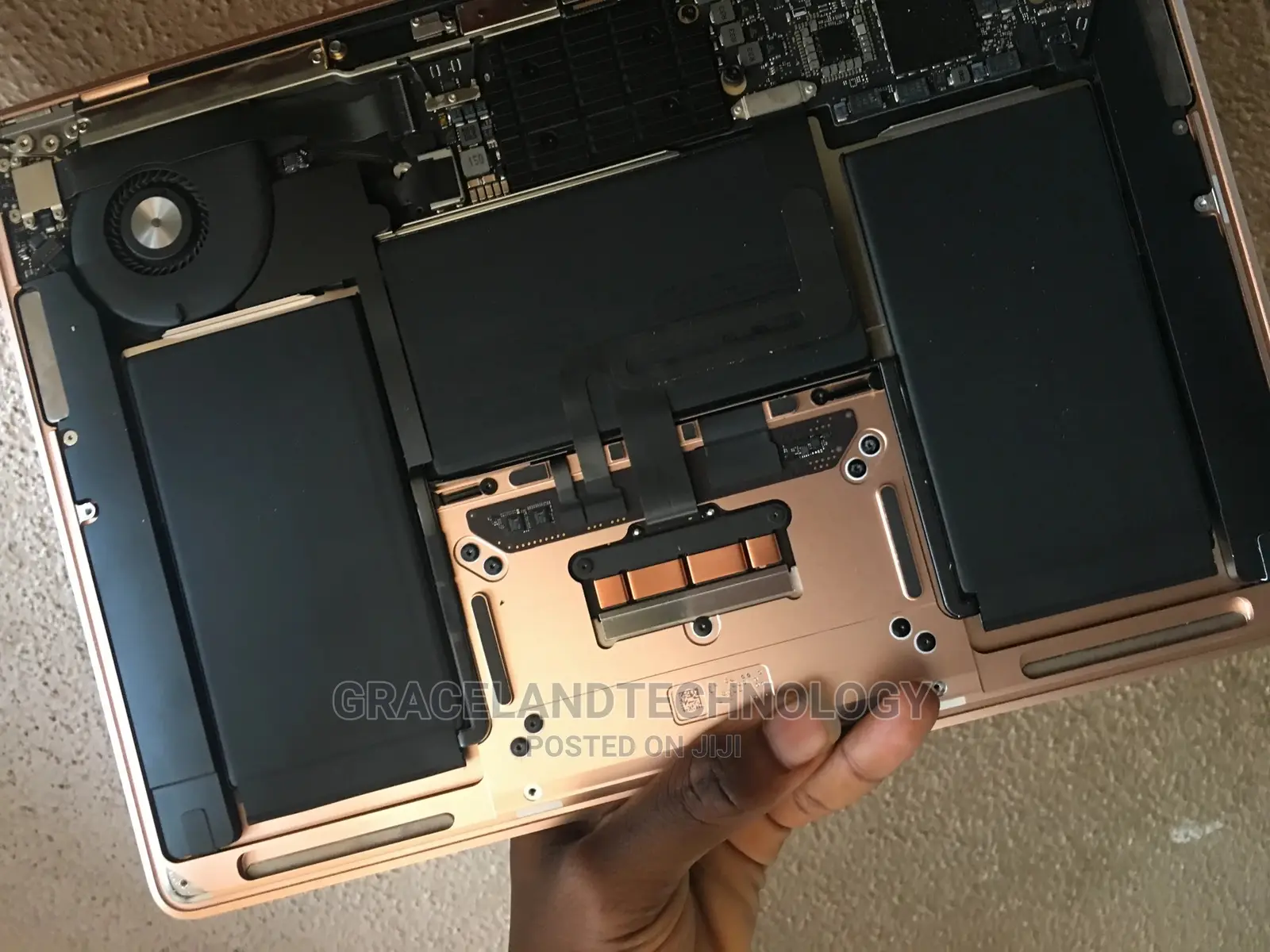 Follow Come Macbook Air 2020 Speaker