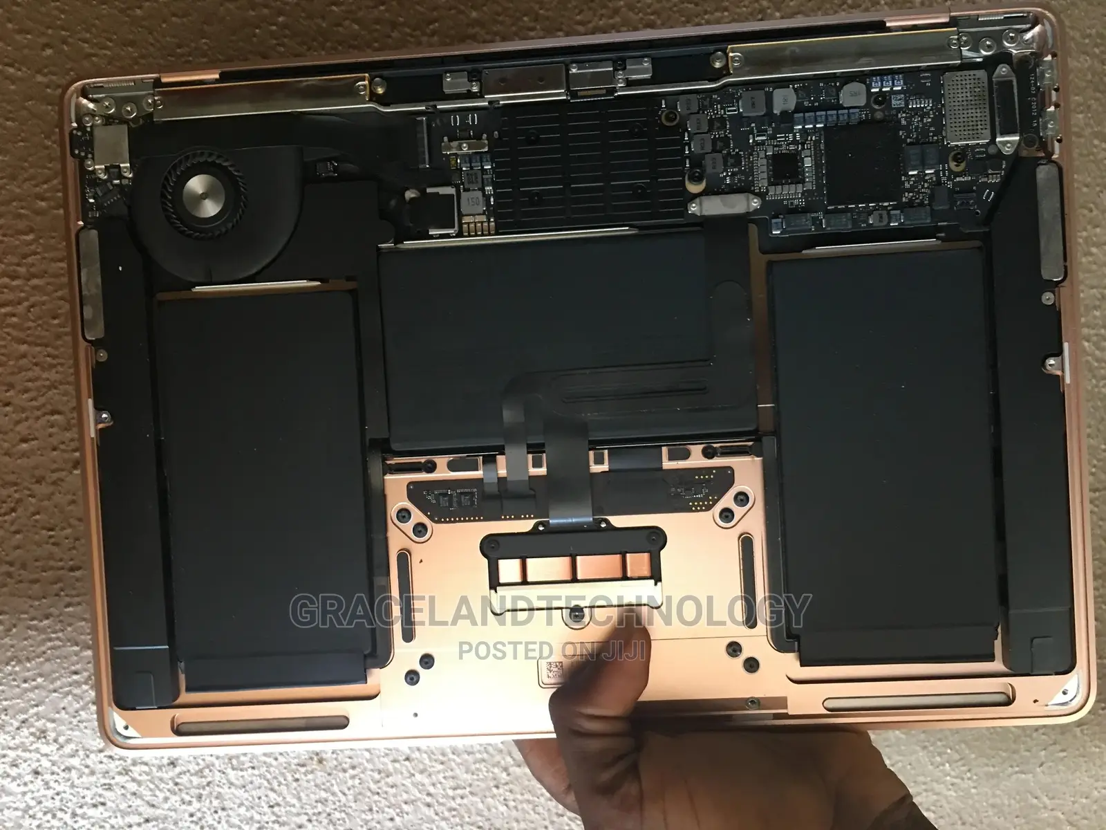 Follow Come Macbook Air 2020 Speaker