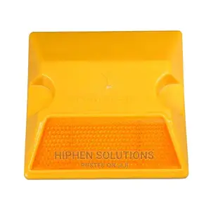 Road Illuminating Reflective Highway Stud