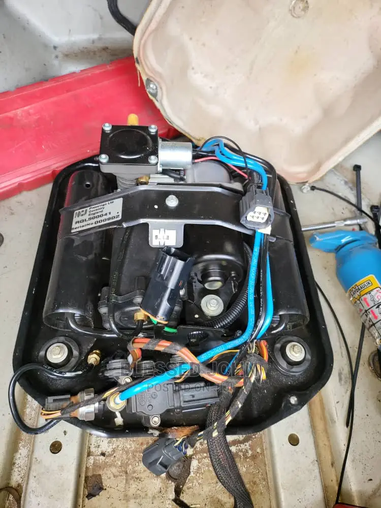 Range Rover Vogue 2008 Airpump