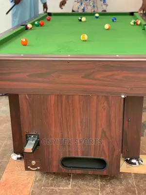 Lowcost Coin Operated Snooker With Accessories