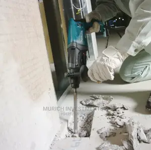 Makita HR2470F 15/16" Rotary Hammer, Accepts Sds-Plus Bits