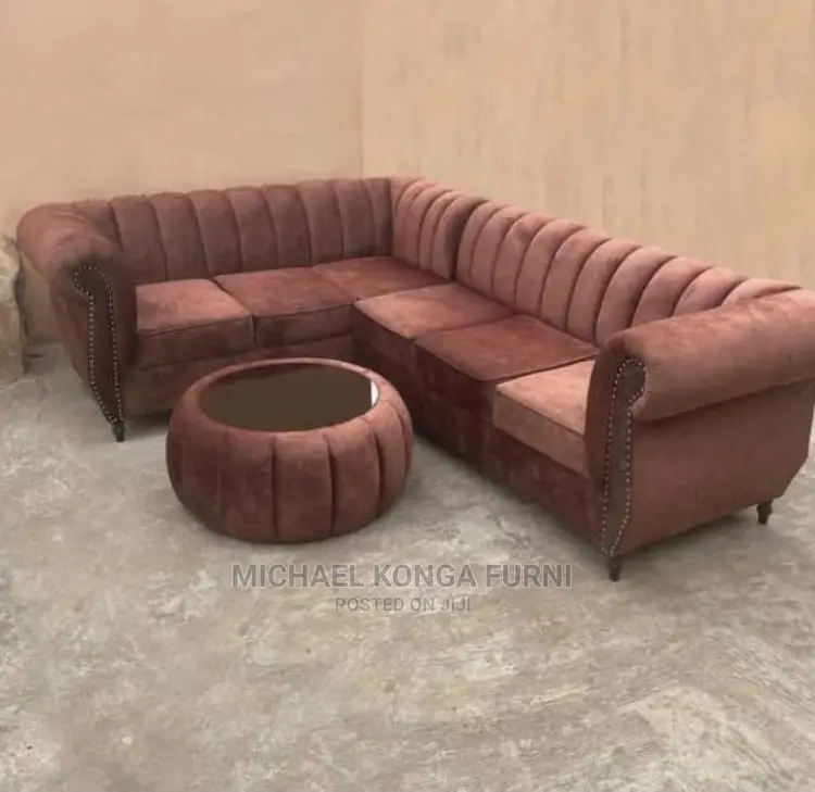 L Shape Chesterfield Sofa With Puff