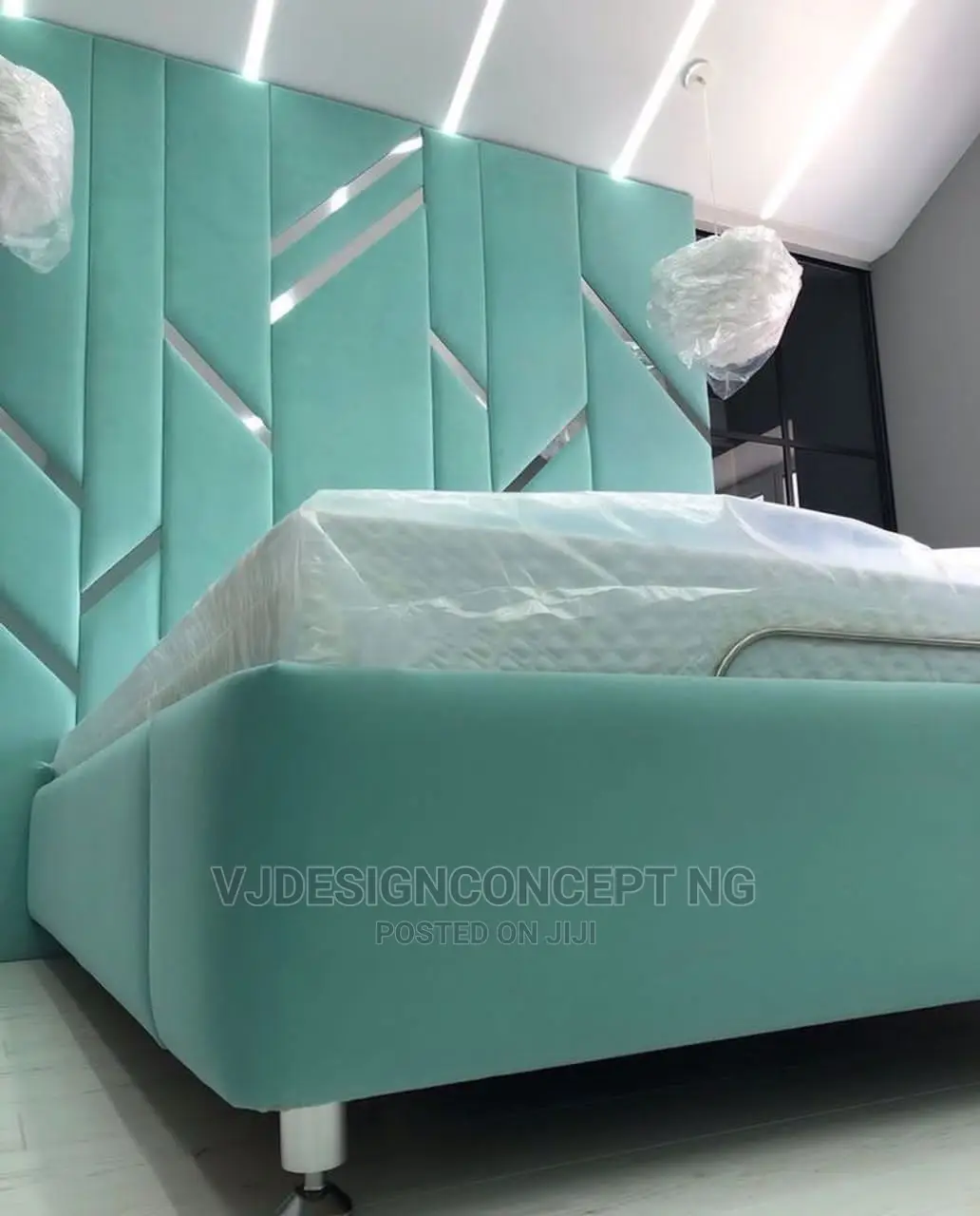 Luxury Full Wall Length Padded Bedframe.