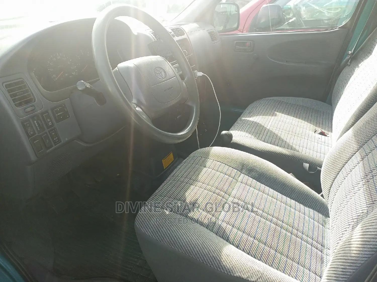 Toyota HiAce 2004 Green