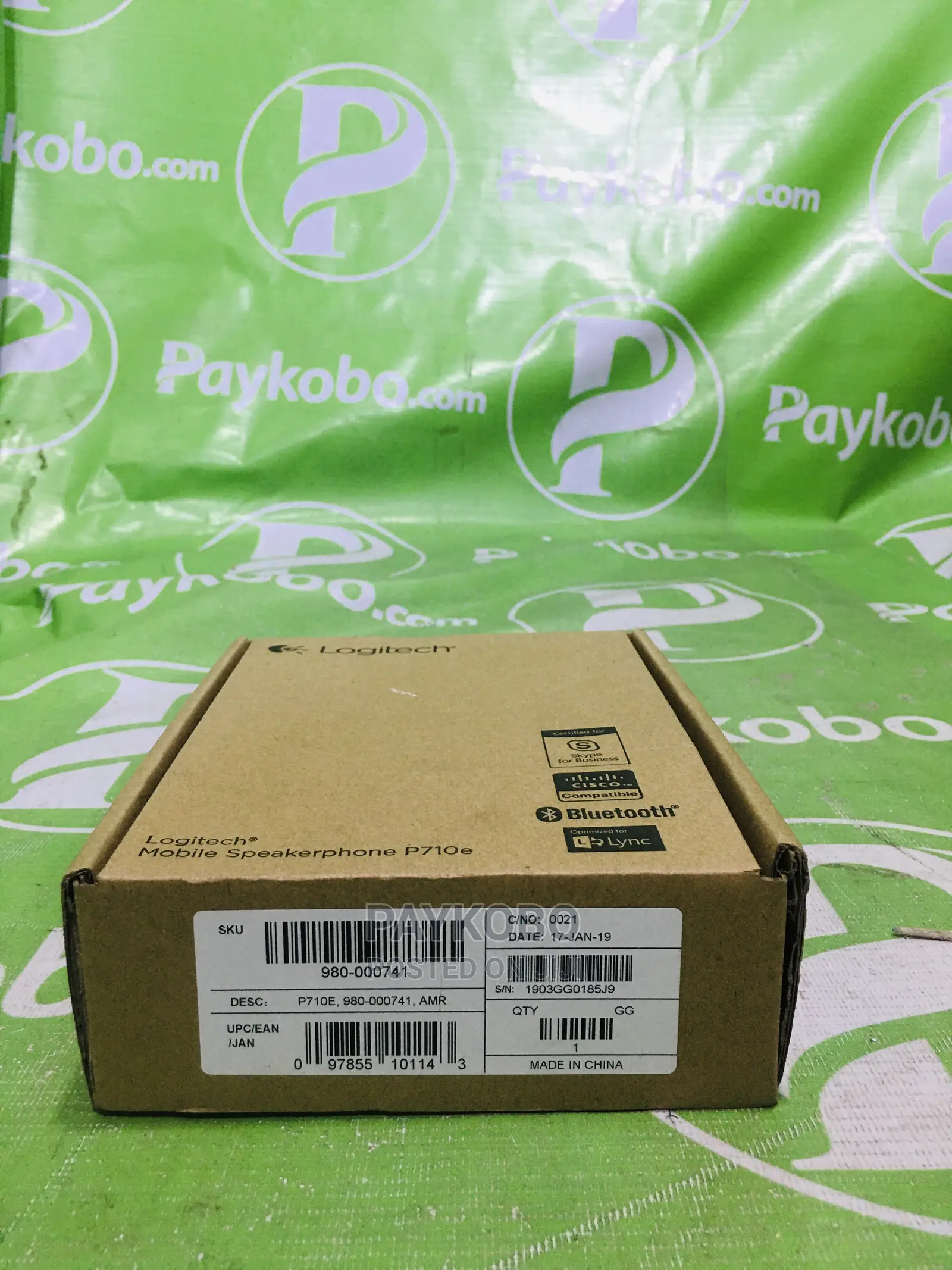 Logitech P710e Mobile Conferencing Speakerphone
