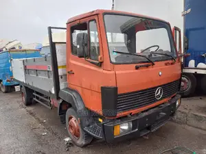 Mercedes Truck Pickup Red Head