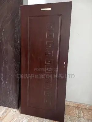 Versce Hardwood Door