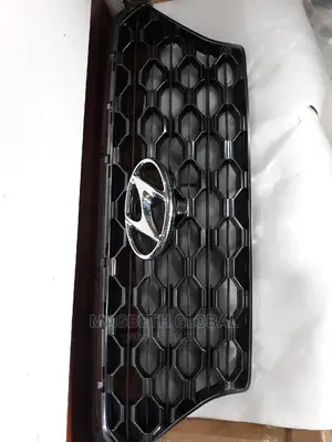 Front Grill Hyundai Santafe 2020.