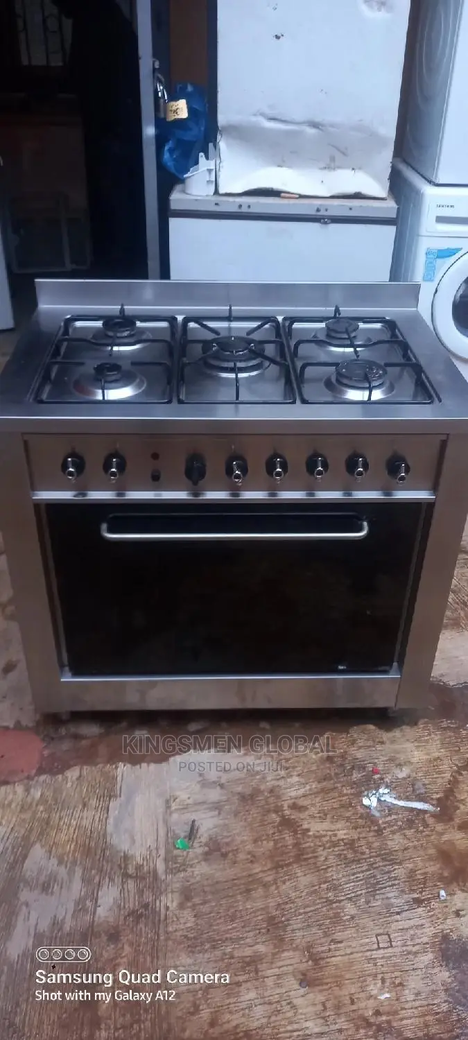 Kenwood Heavy-Duty Cooker