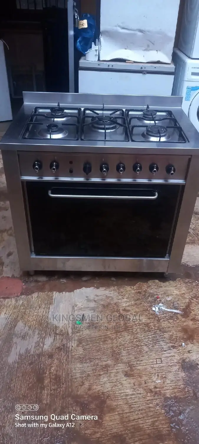 Kenwood Heavy-Duty Cooker