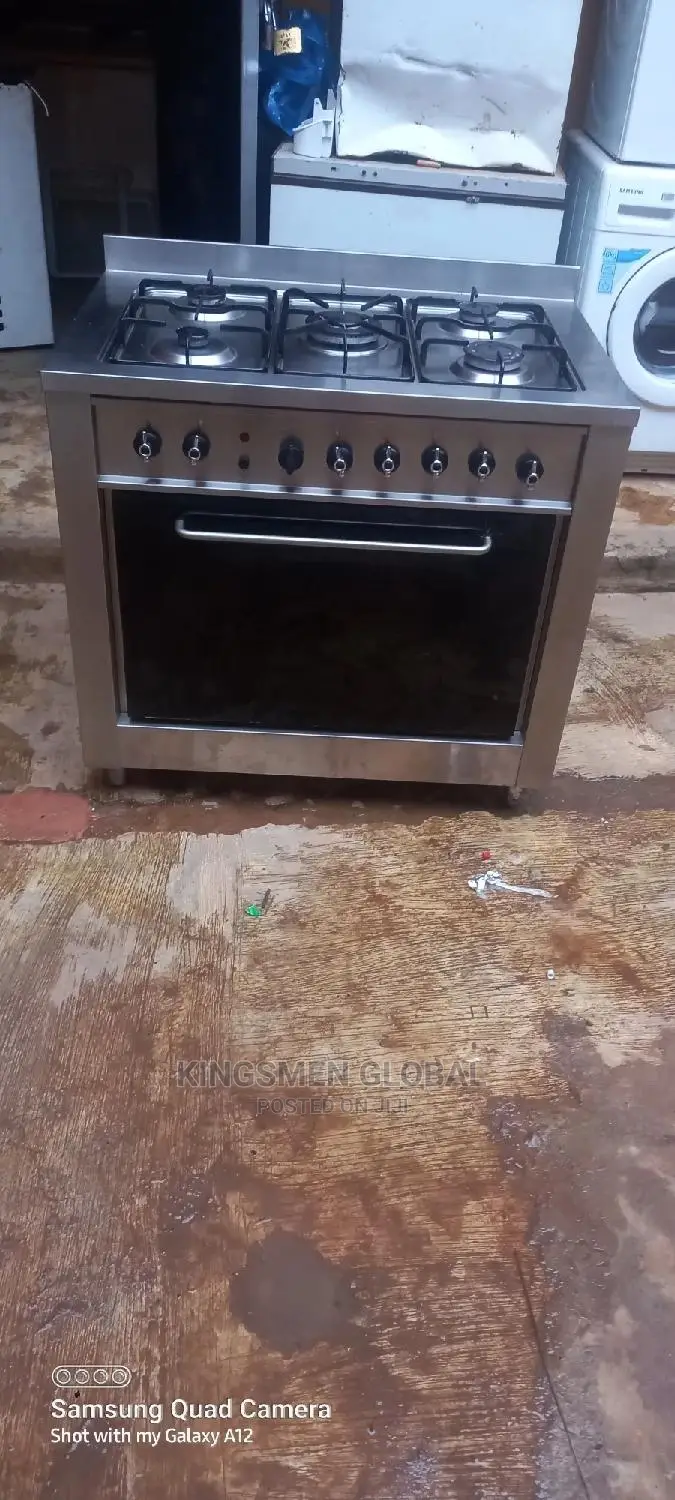 Kenwood Heavy-Duty Cooker