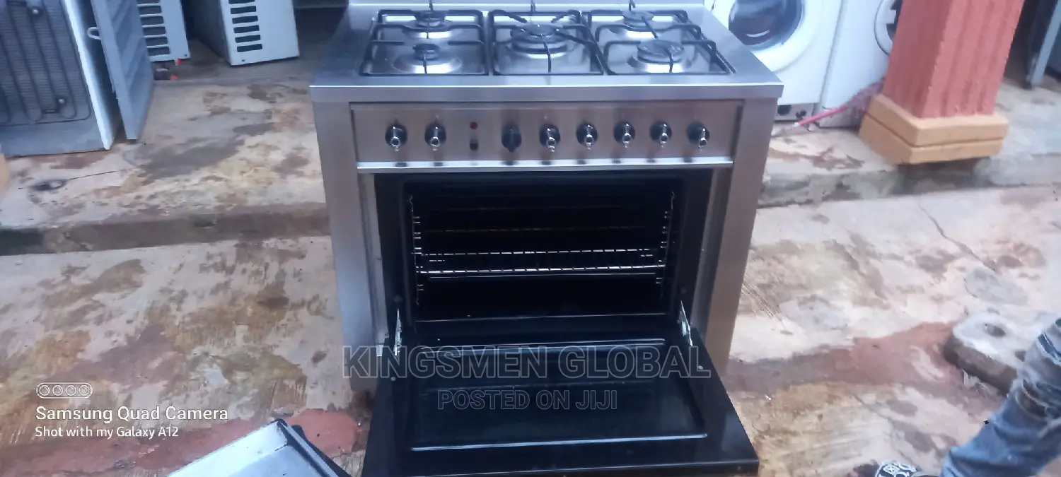 Kenwood Heavy-Duty Cooker