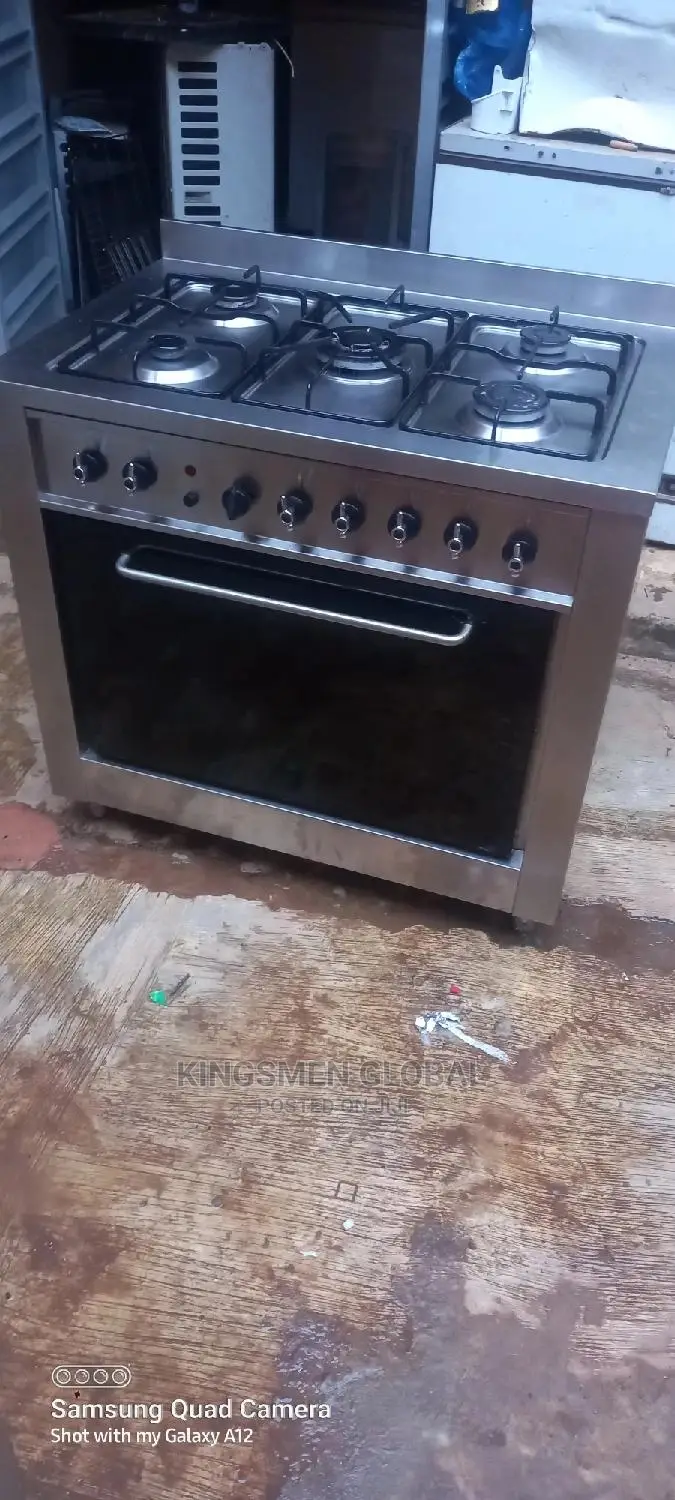 Kenwood Heavy-Duty Cooker