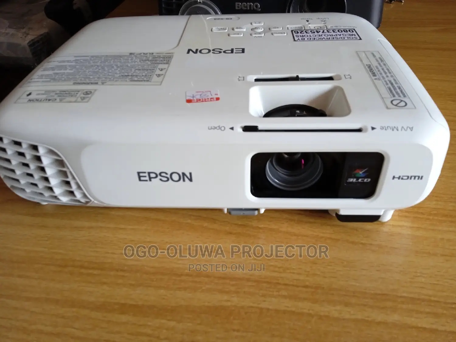 London Use Sharp Epson Projector