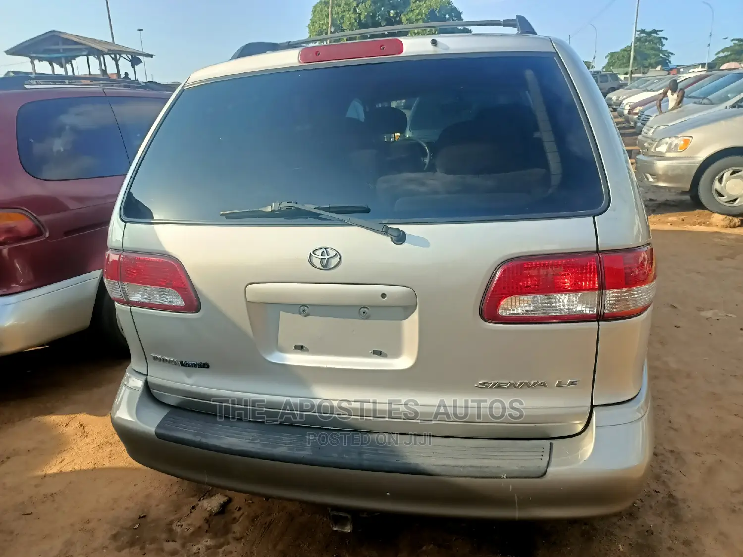 Toyota Sienna 2002 Silver
