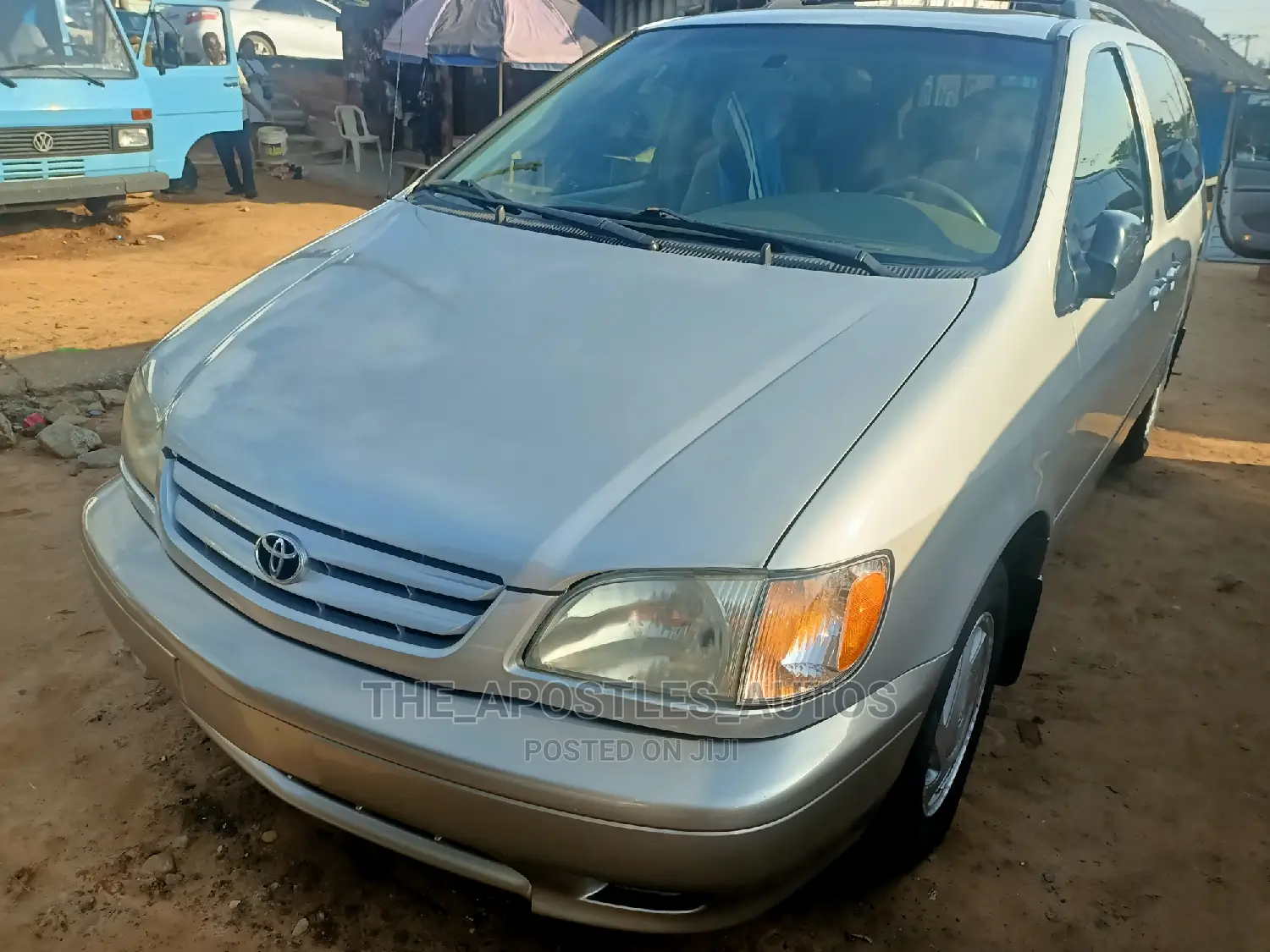 Toyota Sienna 2002 Silver