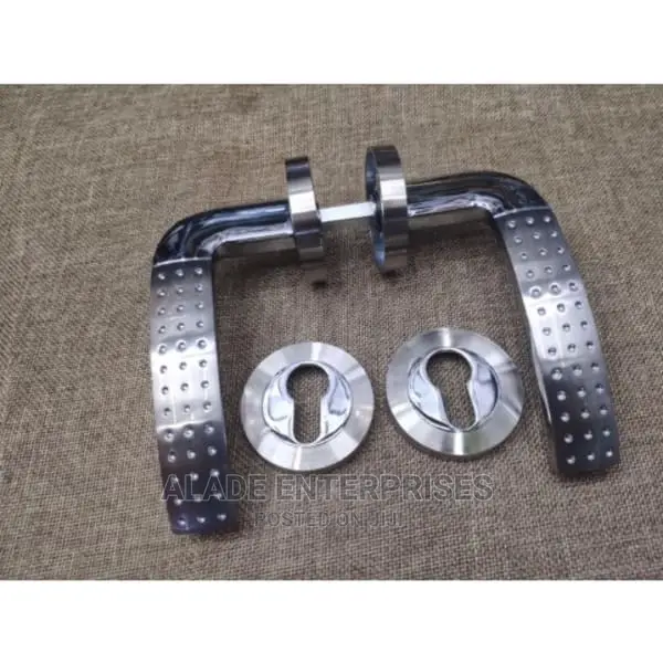 Dotted Rosette Handle Set
