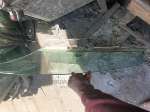 Volvo Xc90 S60 Xc70 Etc Door Glass