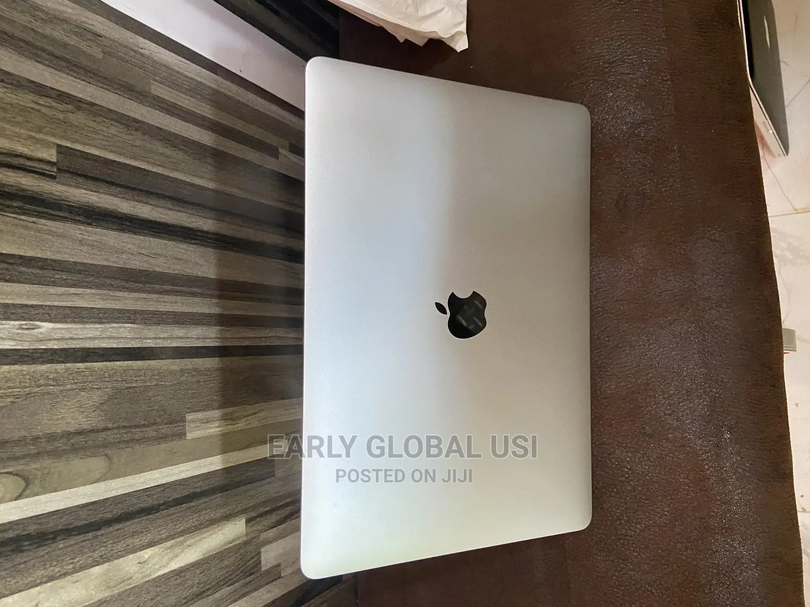 Laptop Apple MacBook Pro 2017 8GB Intel Core I5 SSD 256GB