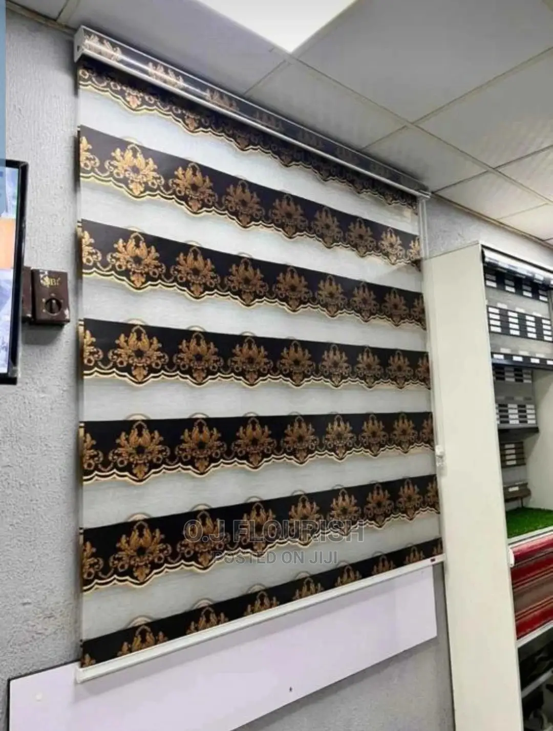 Exquisite Day and Night Window Blinds