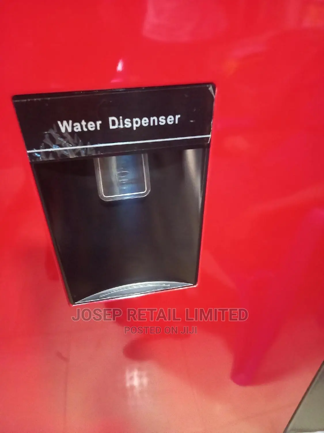 Hisense Fridge and Freezer With Water Dispenser