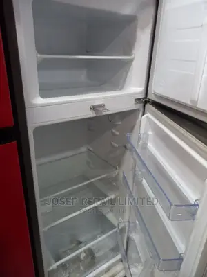 Hisense Fridge and Freezer With Water Dispenser