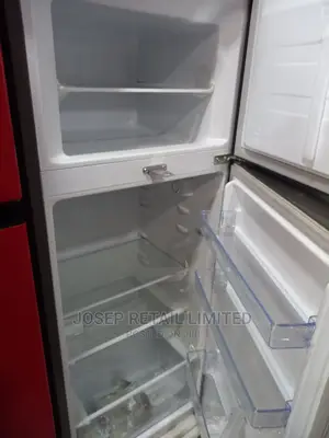 Hisense Fridge and Freezer With Water Dispenser
