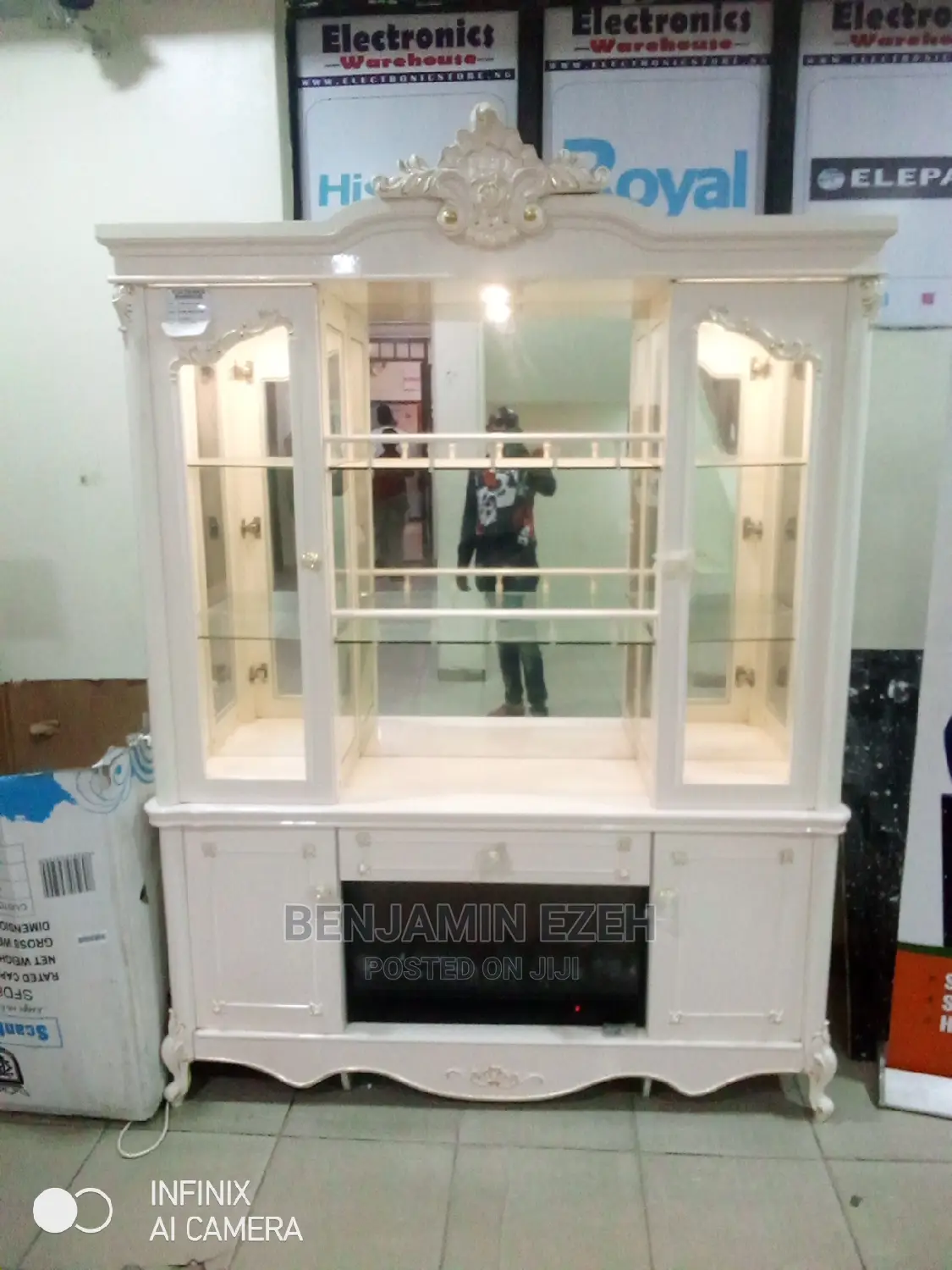 Wine Bar With Display Stand