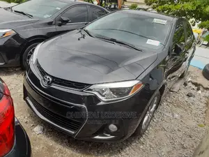 Toyota Corolla 2016 Black