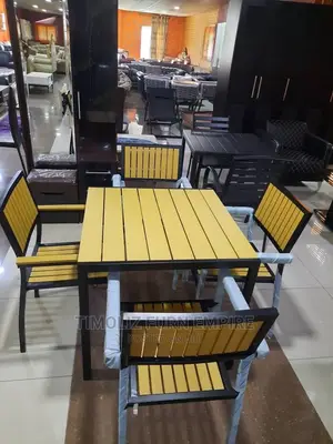 Classic Outdoor Table With 4chairs/Superior.