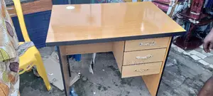 Potable Office Table
