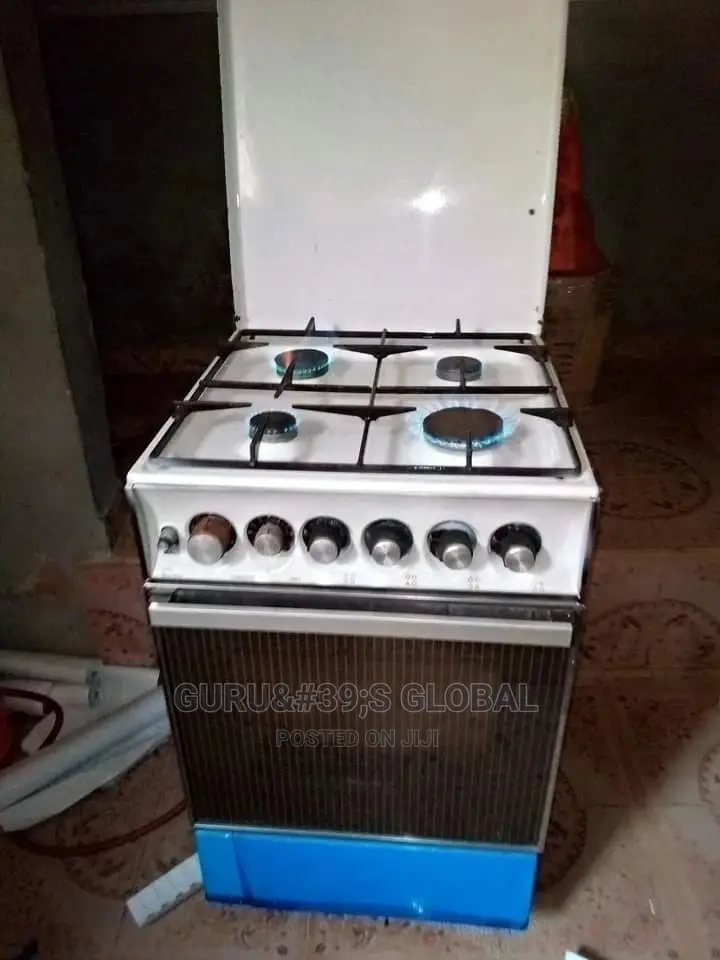 4 Set Burner Gas Cooker With Oven