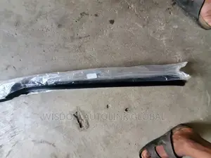 Photo - Windscreen Chrome For Toyota Highlander 2014-2018 New One