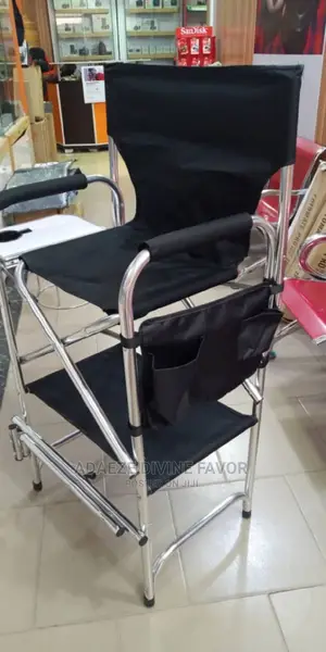 Single Tray Make-Up Chair (Black)