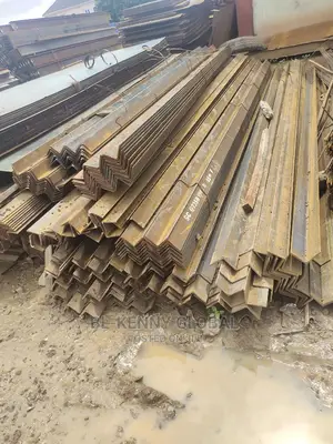 100x100x8mm Angle Iron