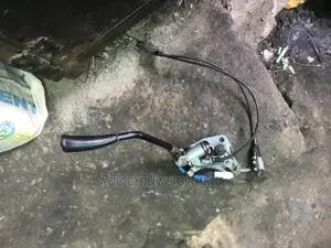 Toyota Sienna 2000 Model Gear Selector
