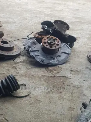 Hubs for Mercedes Benz C300