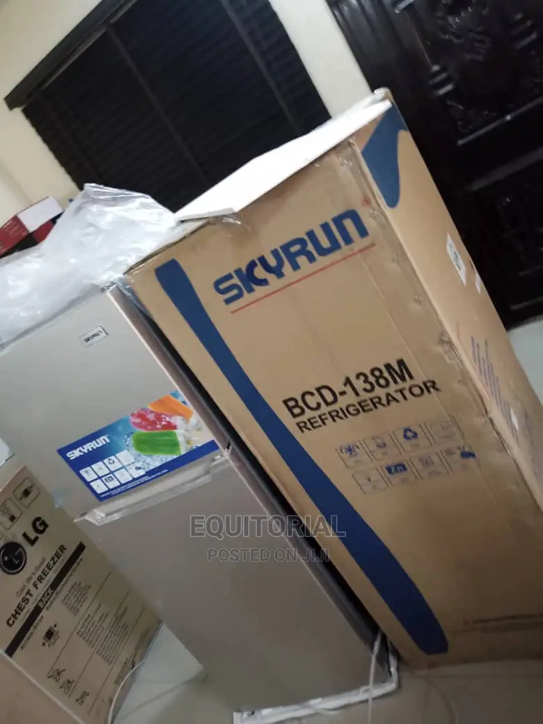 Skyrun Silver Double Door Fridge BCD-138m